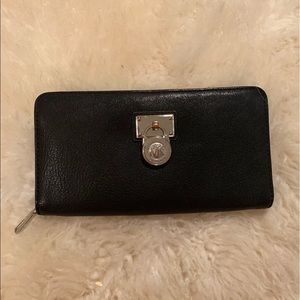 MICHAEL KORS Signature Lock Charm Zippered Wallet